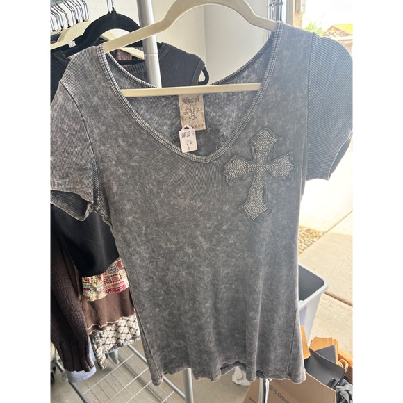 Vocal Tops - Y2K Rhinestone Cross Top Grey Acid Wash Vocal Grunge Gothic Ribbed Tee Shirt